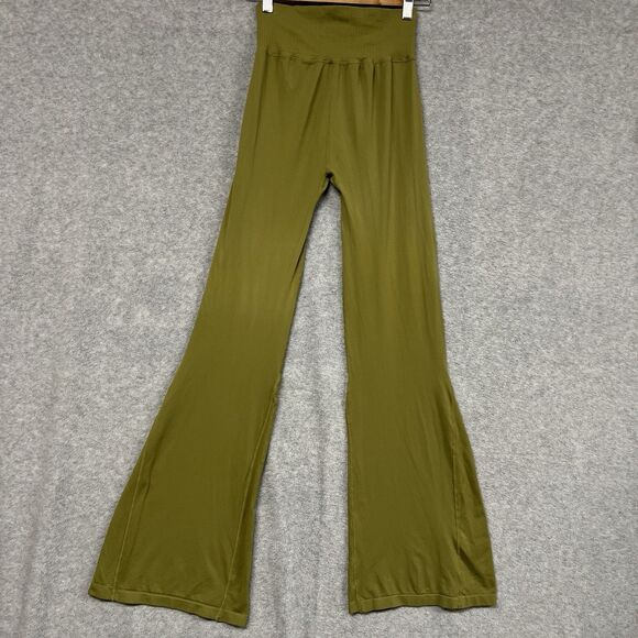 Free People Movement Good Karma Flare Leggings Olive Green Size M/L Yoga Boho - Picture 7 of 10